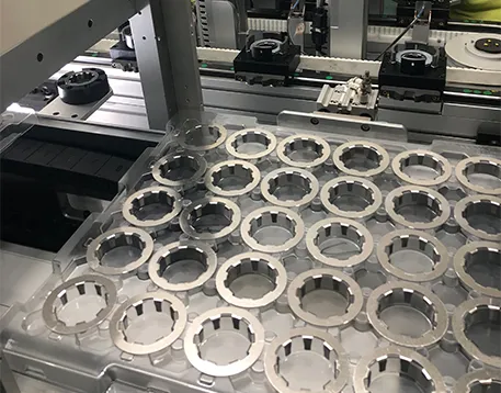 椭圆形皮带精密圆形输送机可实现灯具的智能制造