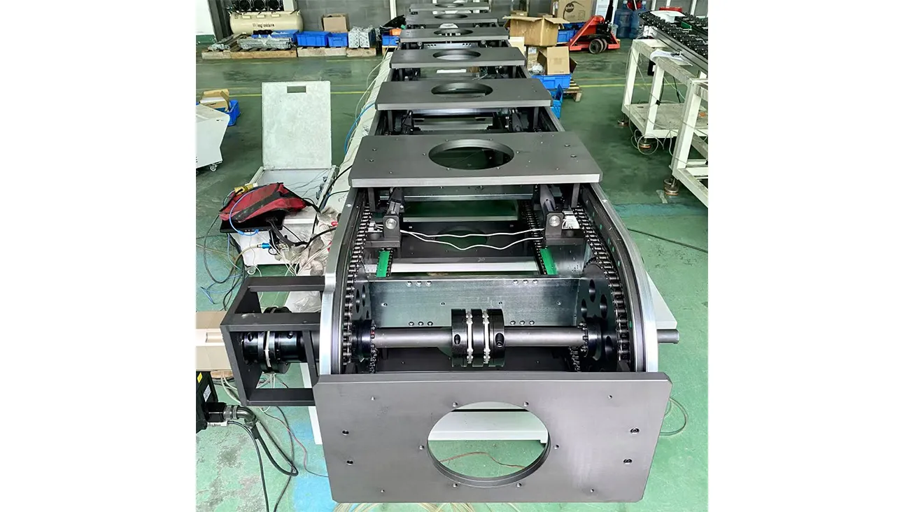 Precision - Driven Curved Rails Vertical Conveyor